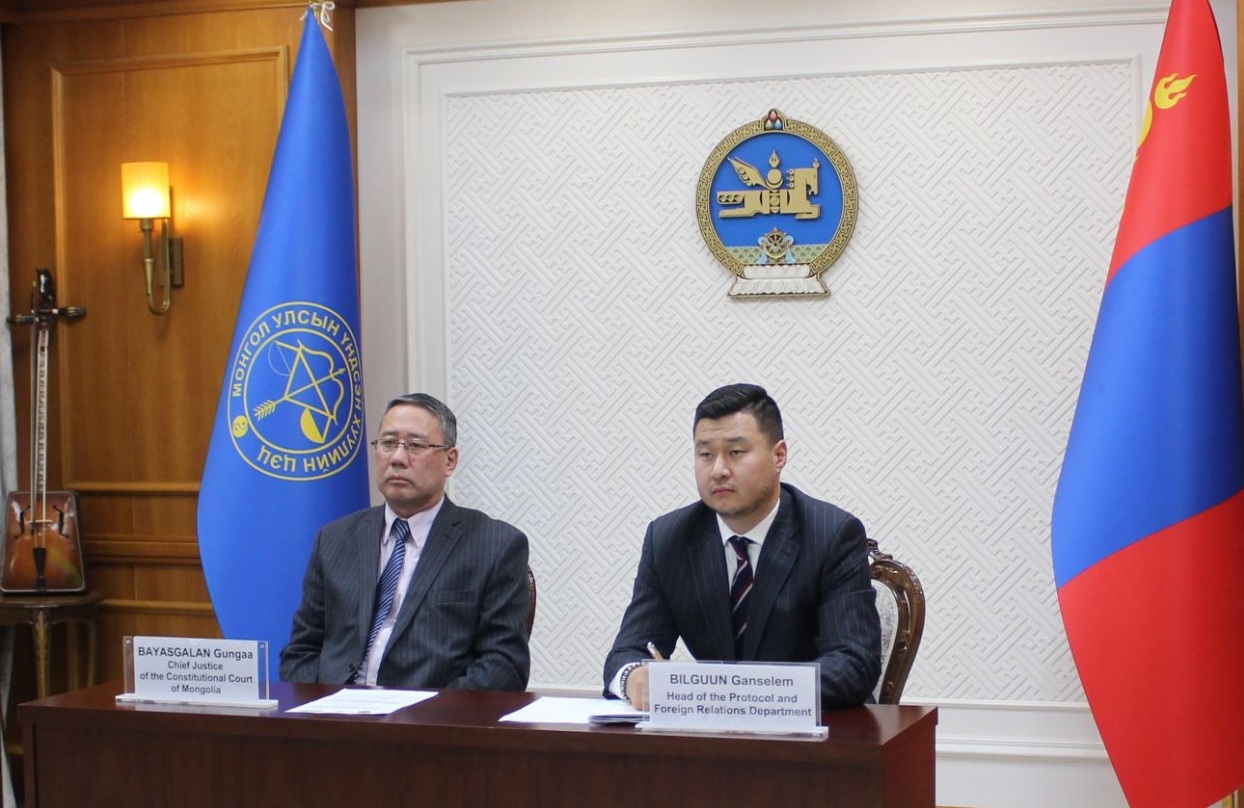 Read more about the article “Үндсэн хуулийн шинэтгэл ба Үндсэн хуулийн хяналтын байгууллагын хөгжлийн тулгамдсан асуудал” сэдэвт олон улсын бага хурал болж байна