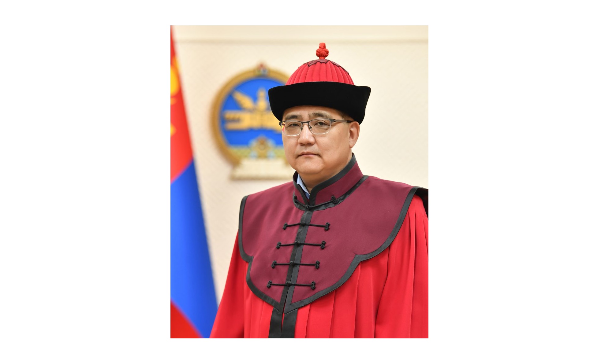 Read more about the article Үндсэн хуулийн цэцийн даргаар Жуужаагийн Эрдэнэбулган сонгогдов